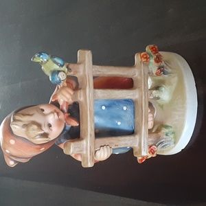 Goebel Hummel #203/1 " Signs Of Spring " 1948 German Porcelain Figurine